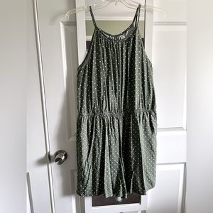 XL - Old Navy Romper w/ High Neck & Pockets - Olive Green & White Polkadots